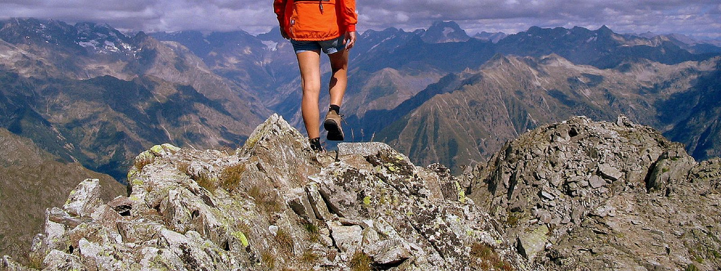 Travel apps reviews: Hill walking © Pascal