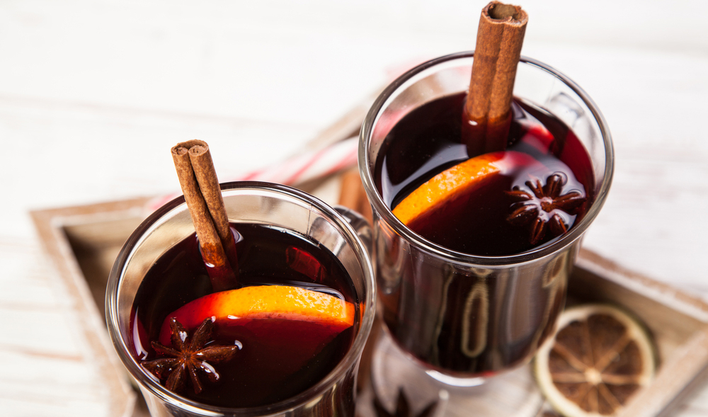 Ayurvedic Christmas: MulledWine © George Dolgikh/shutterstock